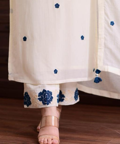 Aishani Women's Elegant Embroidered Kurta Set with Dupatta – 3-Piece Ethnic Wear